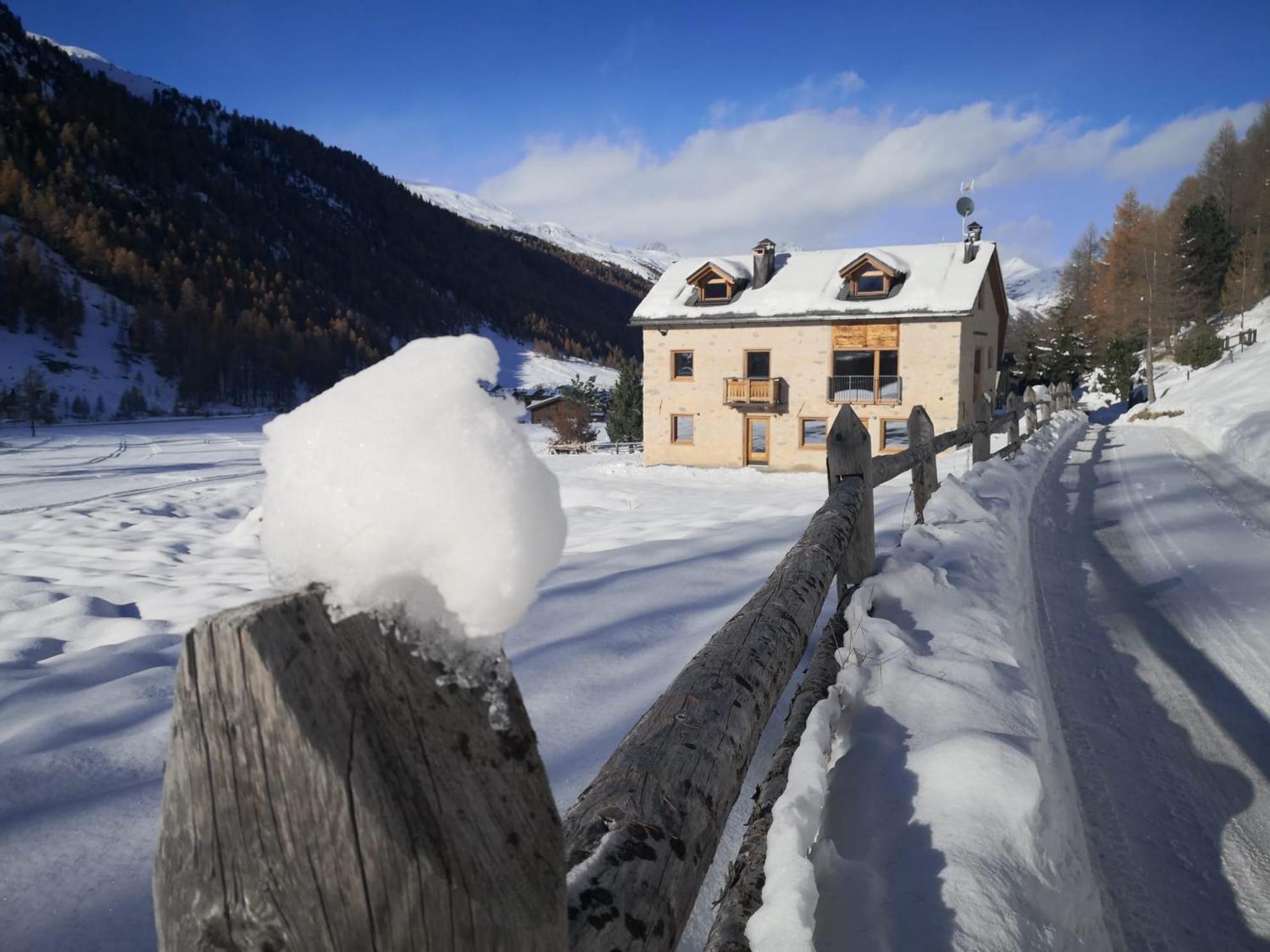 Chalet Aria Pura Livigno Exteriör bild